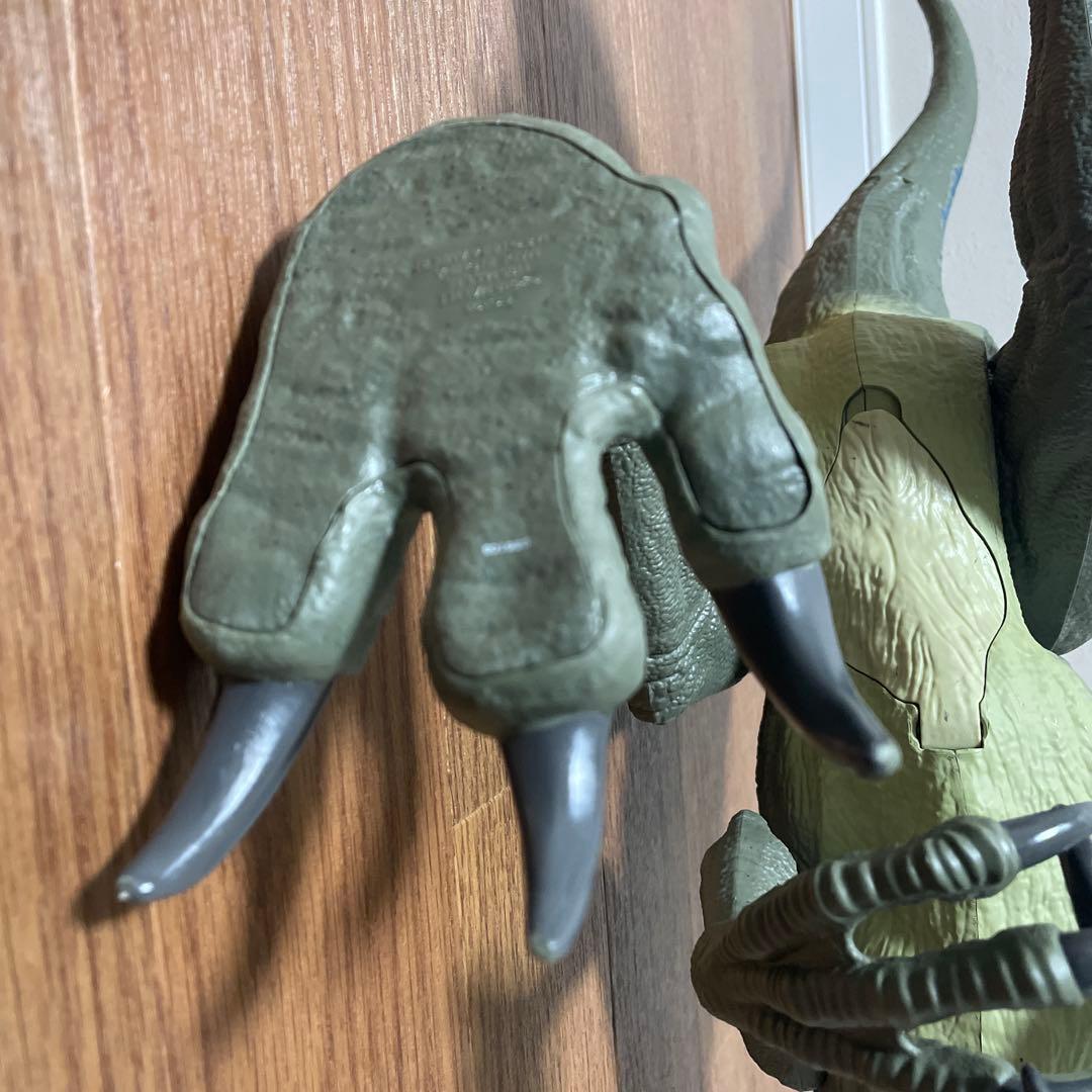 マテル　スーパービッグ　ブルー　ヴェロキラプトル　ジュラシックワールド　恐竜