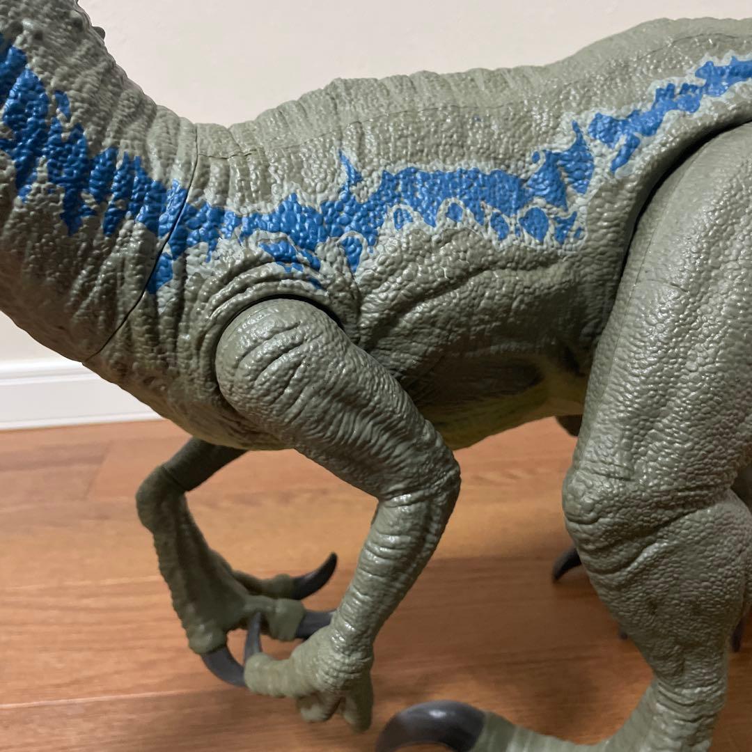 マテル　スーパービッグ　ブルー　ヴェロキラプトル　ジュラシックワールド　恐竜