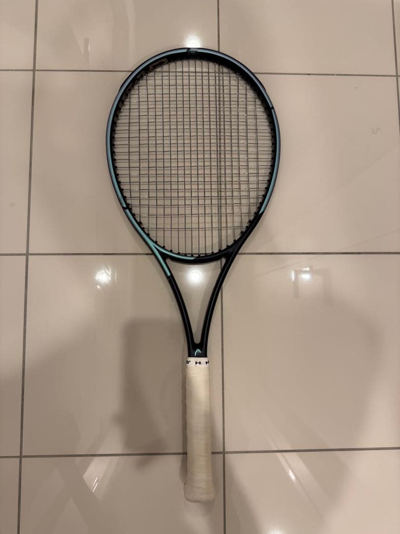 ラケット(硬式用) gravity pro 2023