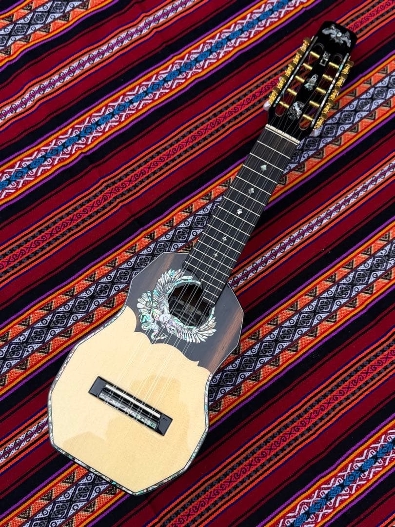新品　未使用　チャランゴ　フォルクローレ　charango コンドル　ケーナ