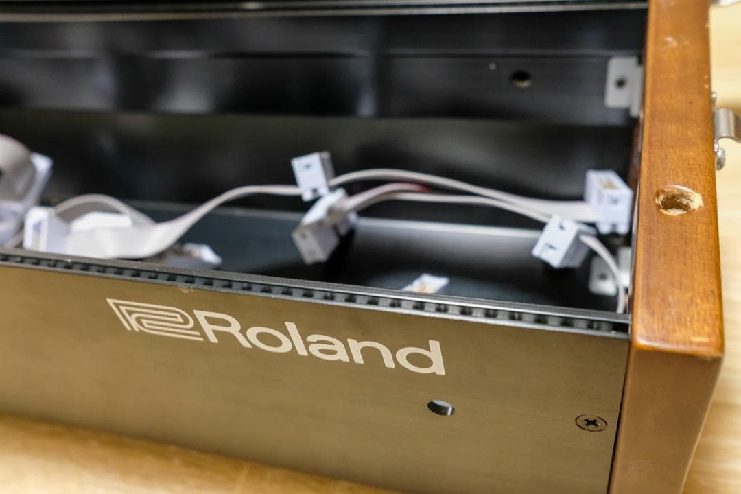 Roland SYR-E84 モジュラーシンセ ユーロラック ケース
