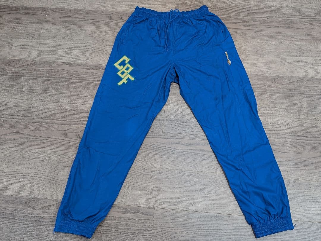 90s Vintage Umbro ブラジル代表 ウィンドブレーカー
