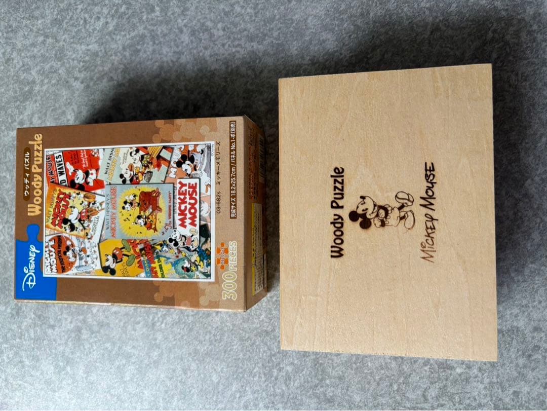 【希少】ディズニー　ウッディパズル　ミッキー　300ピーフレーム付き
