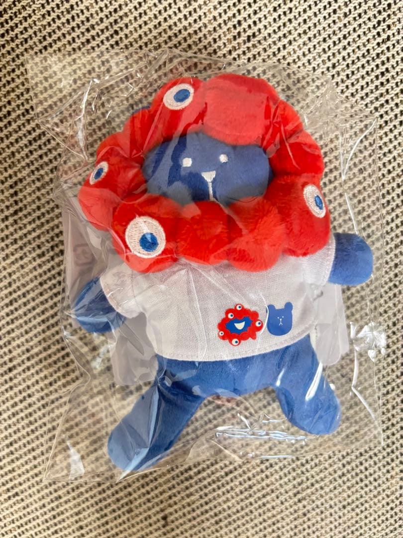 ミャクミャクなりきりおすわりマスコットチャーム　Tシャツver 2個セット　新品