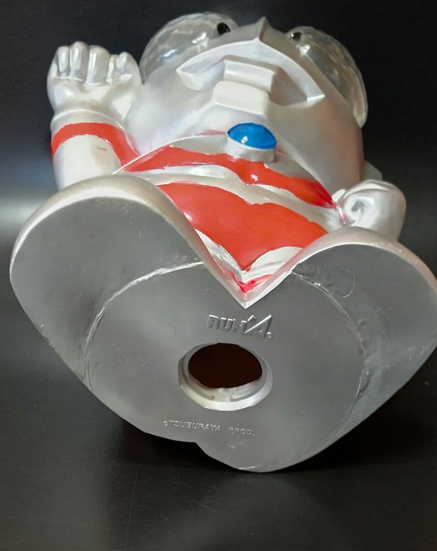 ULTRAMAN BIG MONEY BANK 大きな貯金箱