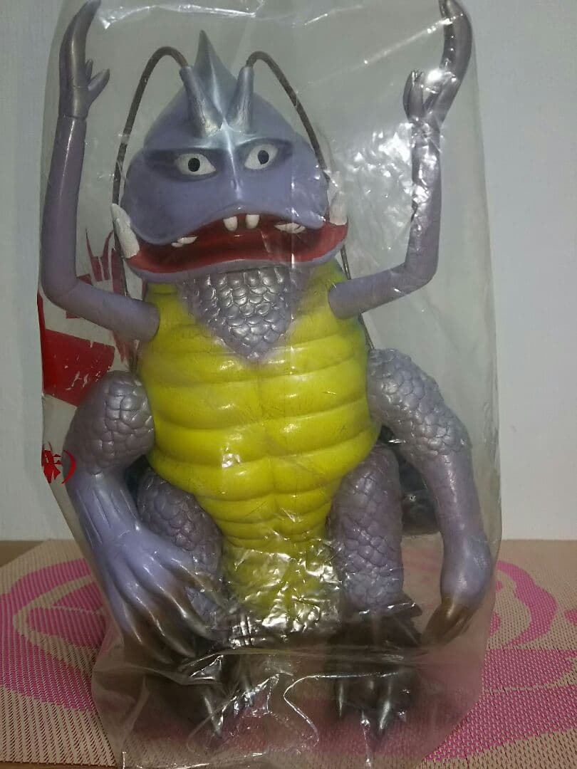 希少品　500個限定　イワタニ　ゴキブリ怪獣　ゴキドン　ソフビ　フィギュア