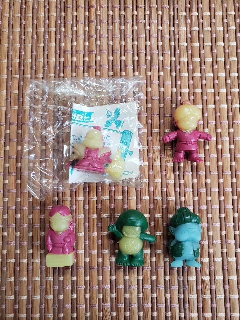 ロッテ　ファミコンチョコ消しゴム　新鬼ヶ島　食玩
