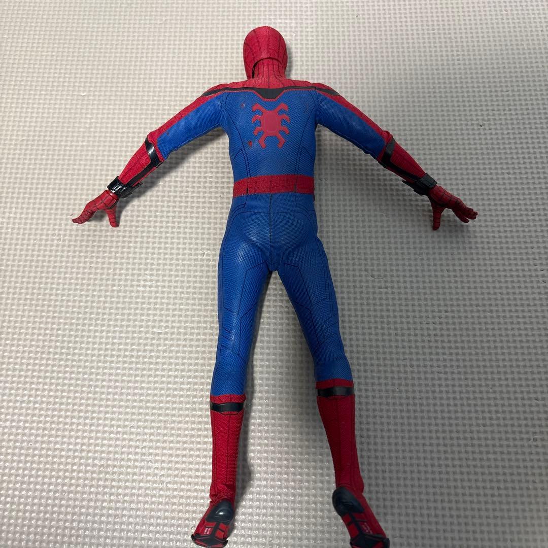 hot toys スパイダーマン フィギュア 可動式 付属品付き