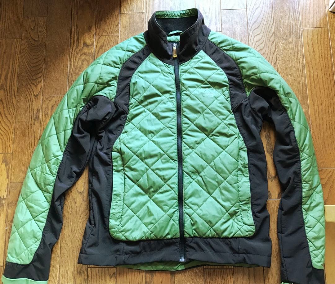 ＳＯＳ　インサレーション　ジャケット　サイズＭ　ミッドレイヤー