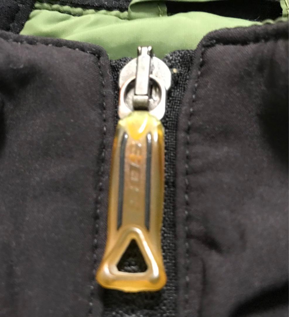 ＳＯＳ　インサレーション　ジャケット　サイズＭ　ミッドレイヤー