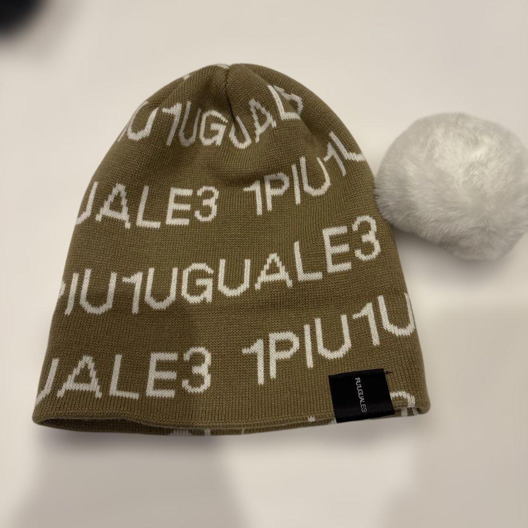 1PIU1UGUALE3ウノピゥウノウグァーレトレ ニットキャップ　フリーサイズ