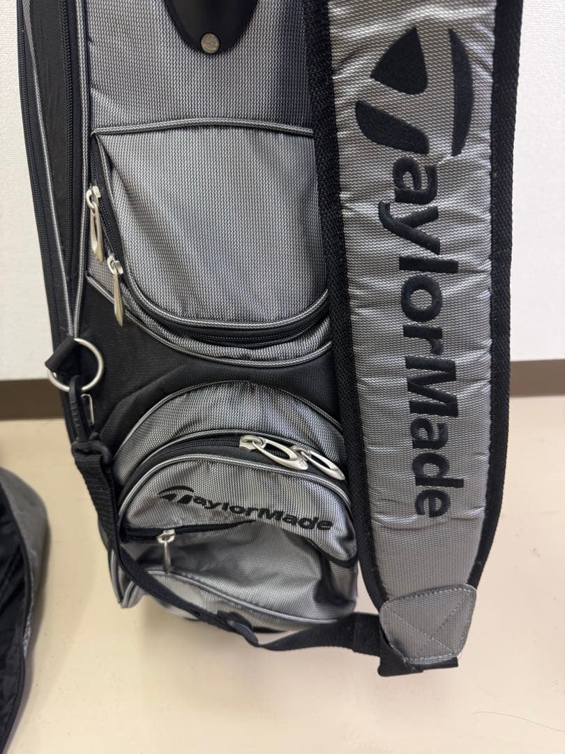 TaylorMade テーラーメイド キャディバッグ ゴルフバッグ　フードあり