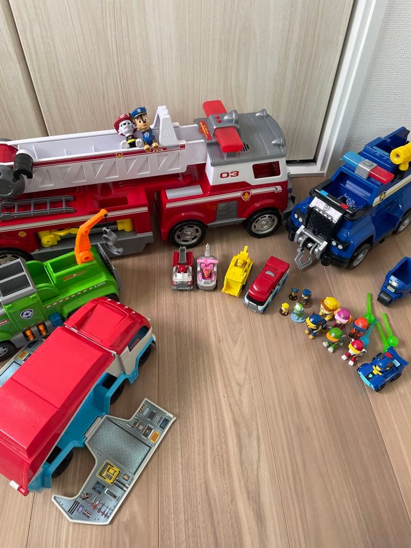 パウ・パトロール おもちゃ車セット