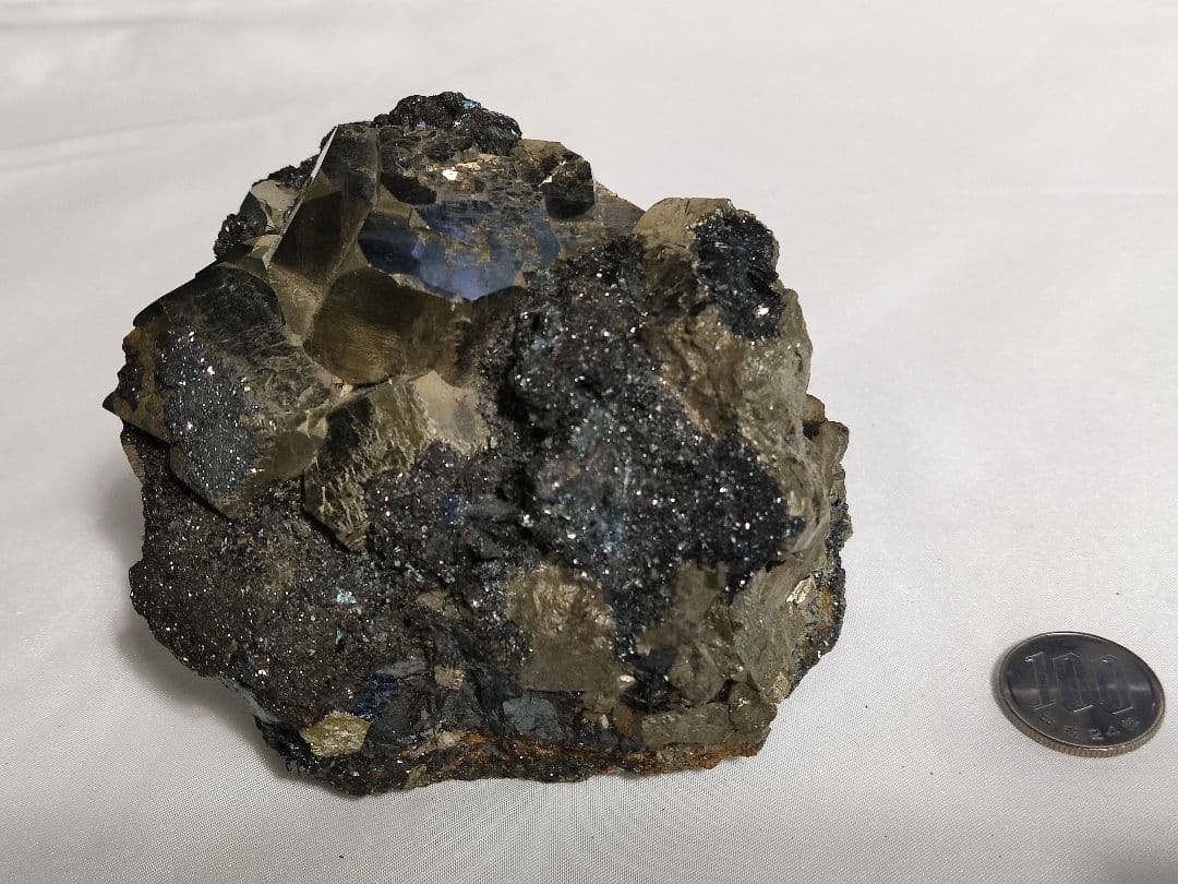 パワーストーン　天然石　原石　エルバ島産　パイライト　1,212g　No.567