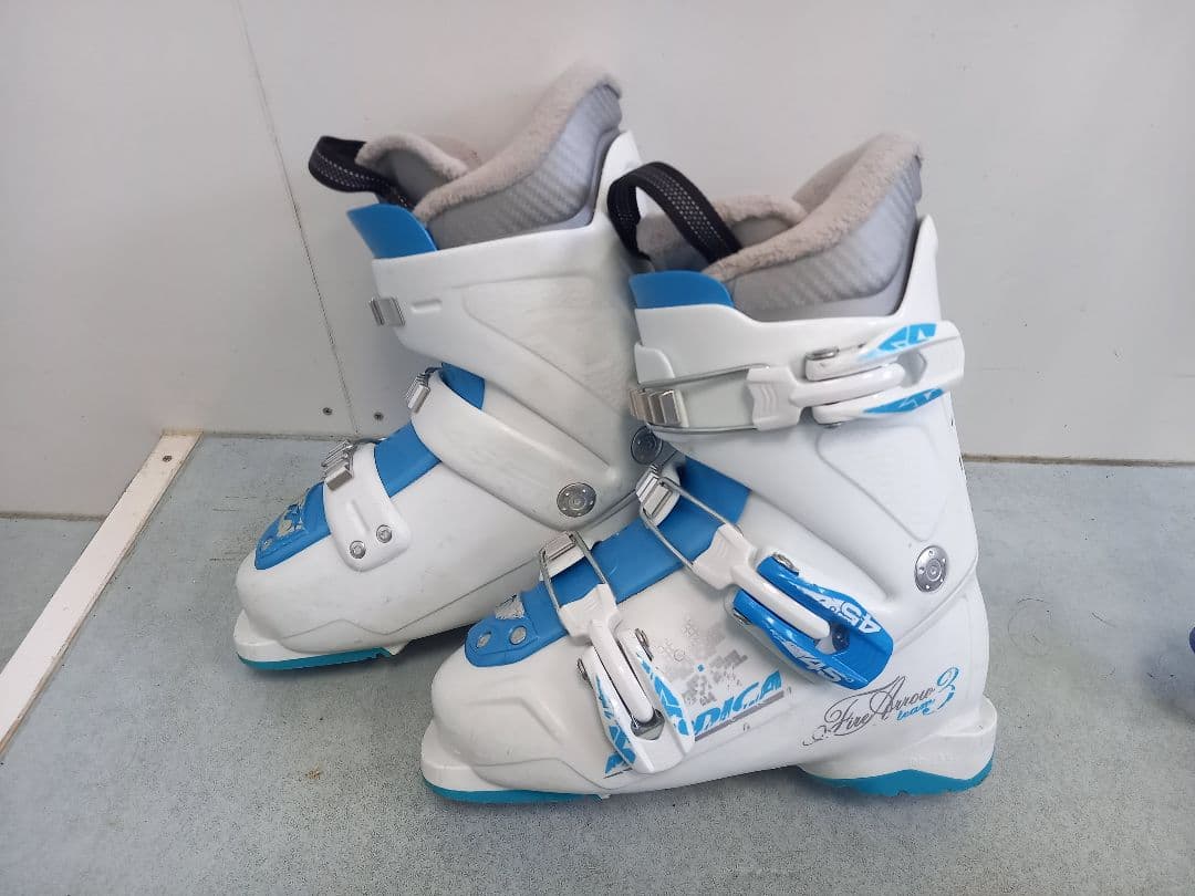 K2 ジュニアスキー3点セット　板124cm　ブーツ21.5ｃｍ