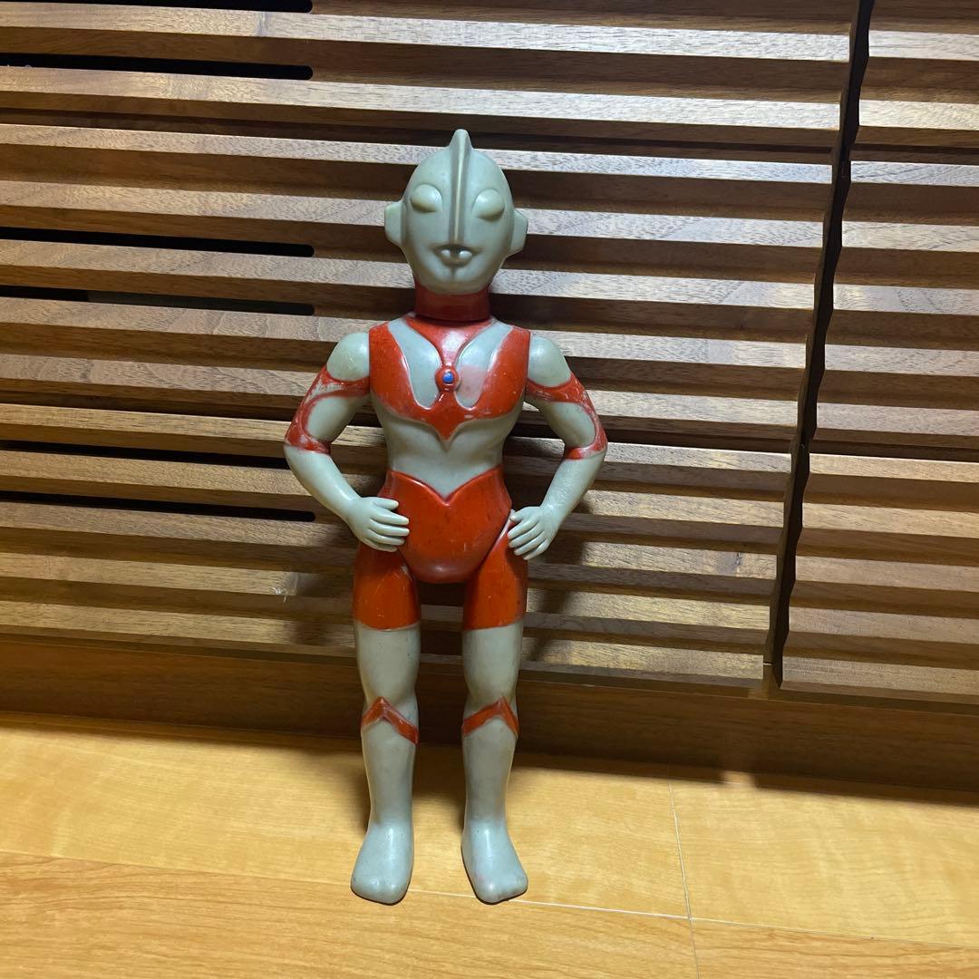 K*y様 ウルトラマン フィギュア 赤と白 約30cm