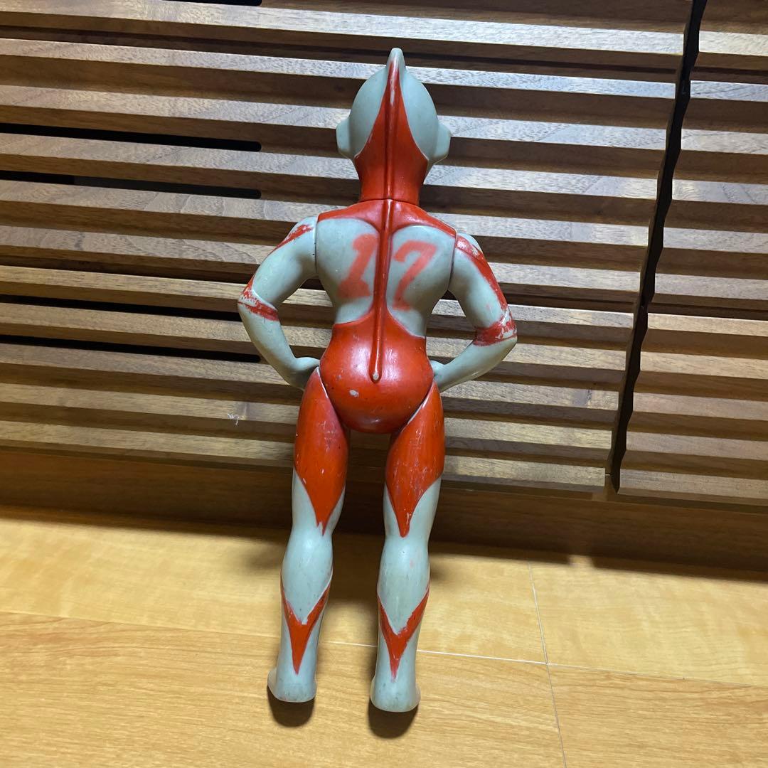K*y様 ウルトラマン フィギュア 赤と白 約30cm