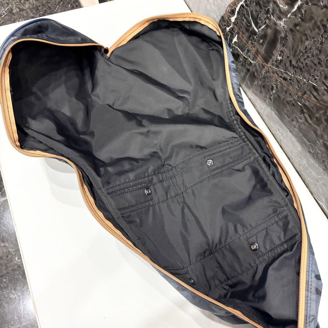 新品バーニーズニューヨーク　さりげない上品なネイビーカモ柄高機能クラブケース限定