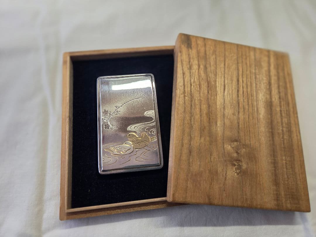 ミキモト　純銀製おしどり彫刻ケース　MIKIMOTO