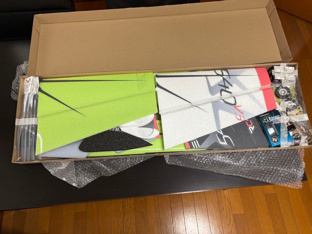 即日発送★ラジコン電動飛行機EPP Edge 540 V3XL メカ付[未組立]