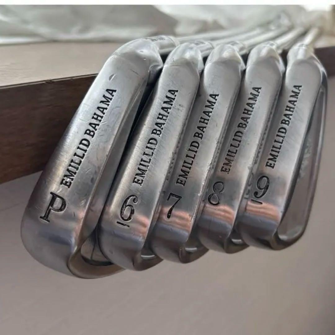 エミリッドバハマ B702 アイアン（5本セット）オリジナルヘッドカバー付き