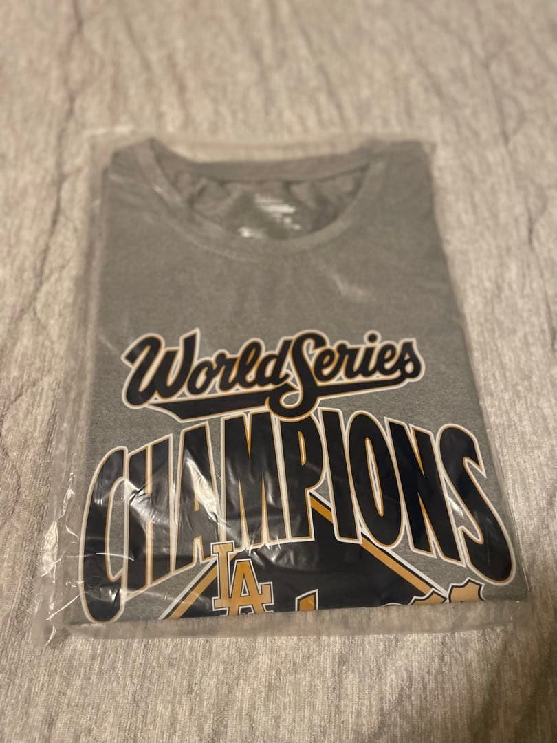Dodgers ワールドシリーズチャンピオンズ　2025 優勝Tシャツ 4L