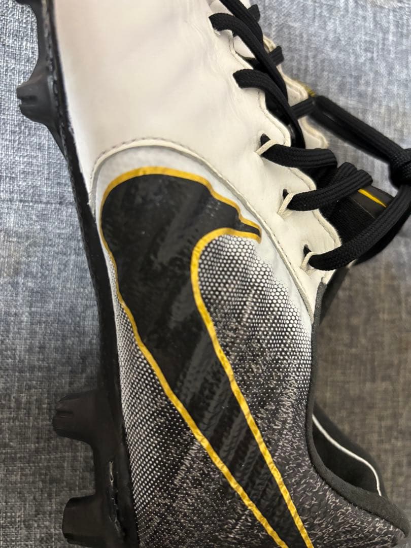 ナイキ レジェンド 7 エリート HG(ホワイト×ブラック) サッカー スパイク