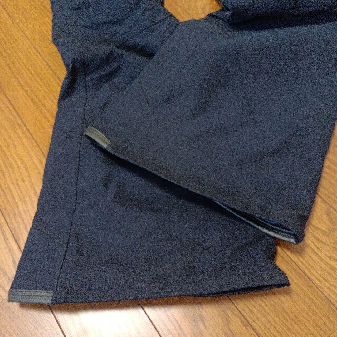 【美品】VOLCOM　スノボーウェア　ビブパンツ　M