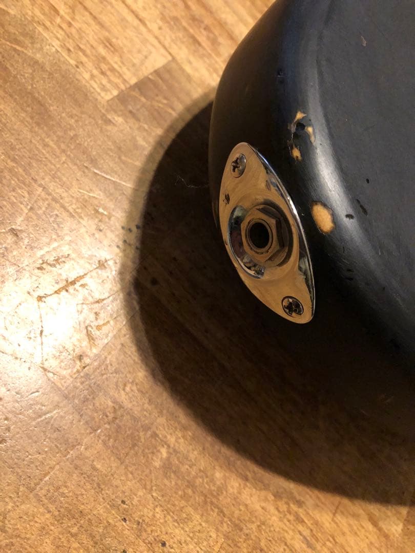 マットブラックのベース