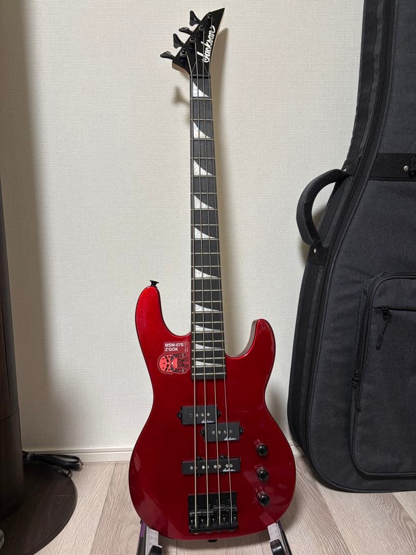 Jackson / Minion JS1X コンパクトベース 美品