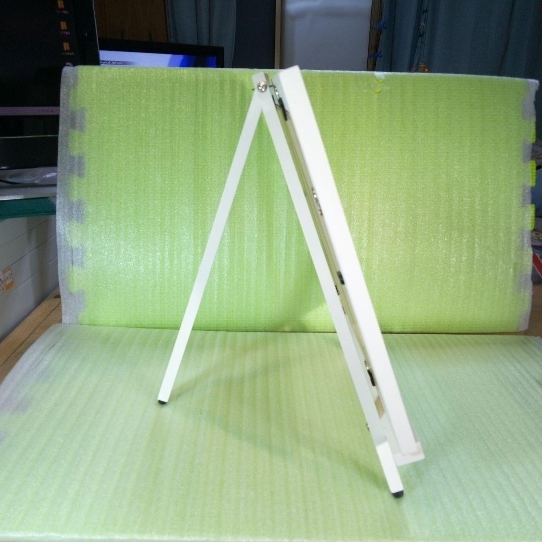 ちぎり絵　小猫と毛糸　インテリア　オブジェ　ディスプレイ　美術　アート　ART