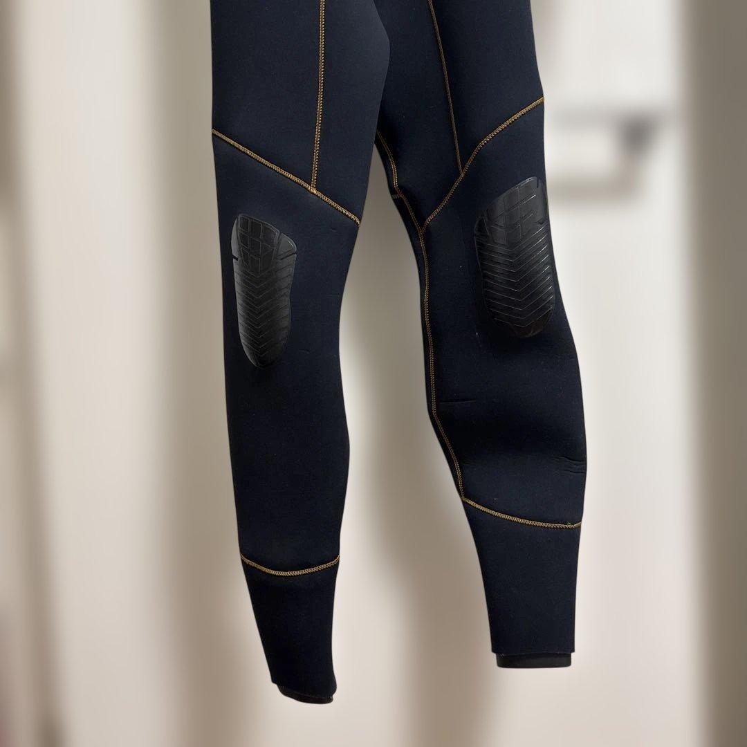 W.S.S. Pro Series ブラックウェットスーツ