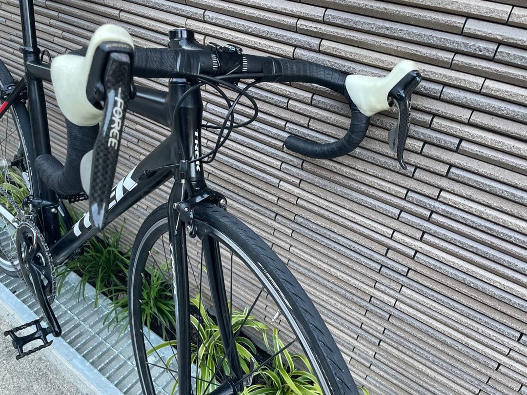 TREK ロードバイク完成車　SRAMコンポ［大阪手渡し歓迎］