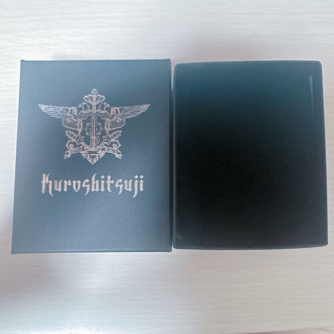 黒執事 セバスチャン ラペルピン イラストカード入