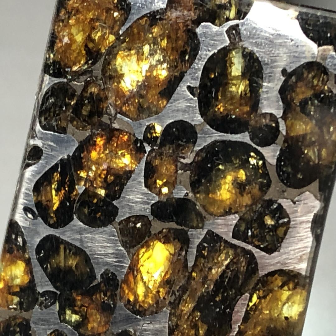 5*☆様 パラサイト隕石 隕石　石鉄隕石　セリコ隕石 美品　重さ約9ｇ　ケース付