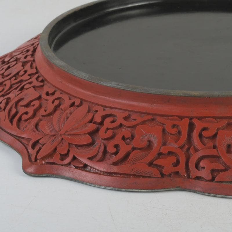 中国　剔紅　堆朱　雲龍文盤　輪花皿　飾皿　皿立付　M　9776