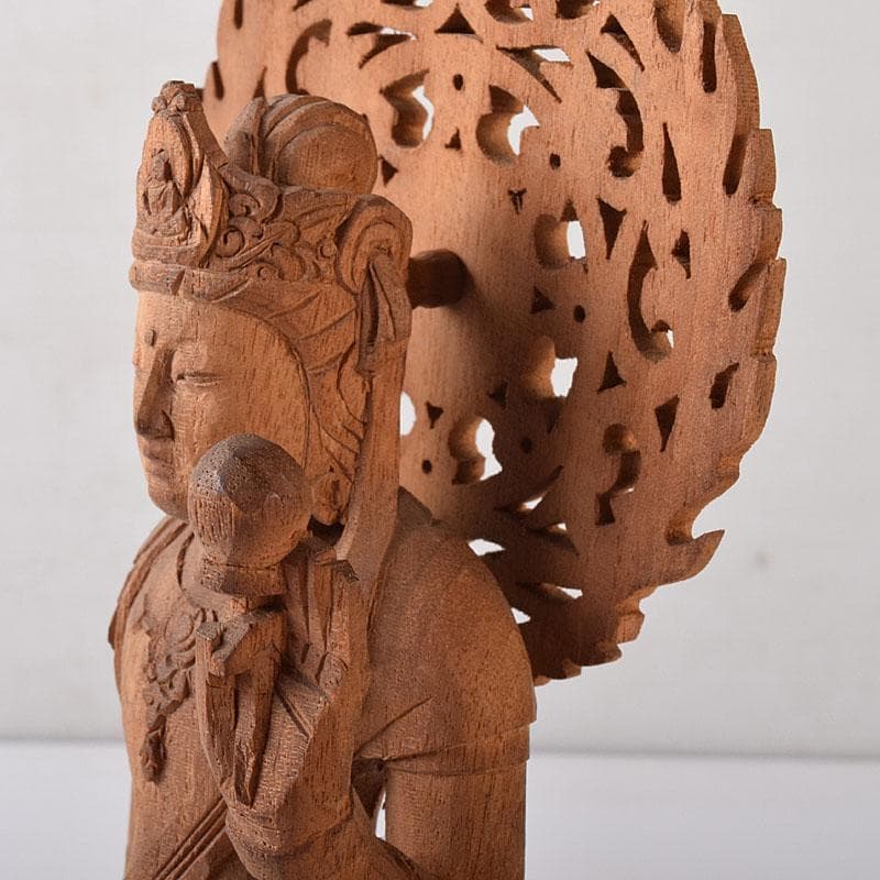 仏教美術　彫刻家　真海徳太郎作　木彫　観世音菩薩　仏像　置物　共箱　VR8302