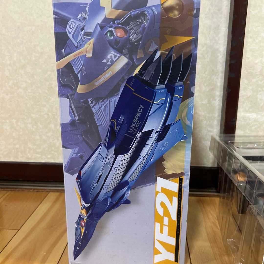 バンダイ DX超合金 YF-21(ガルド・ゴア・ボーマン機)