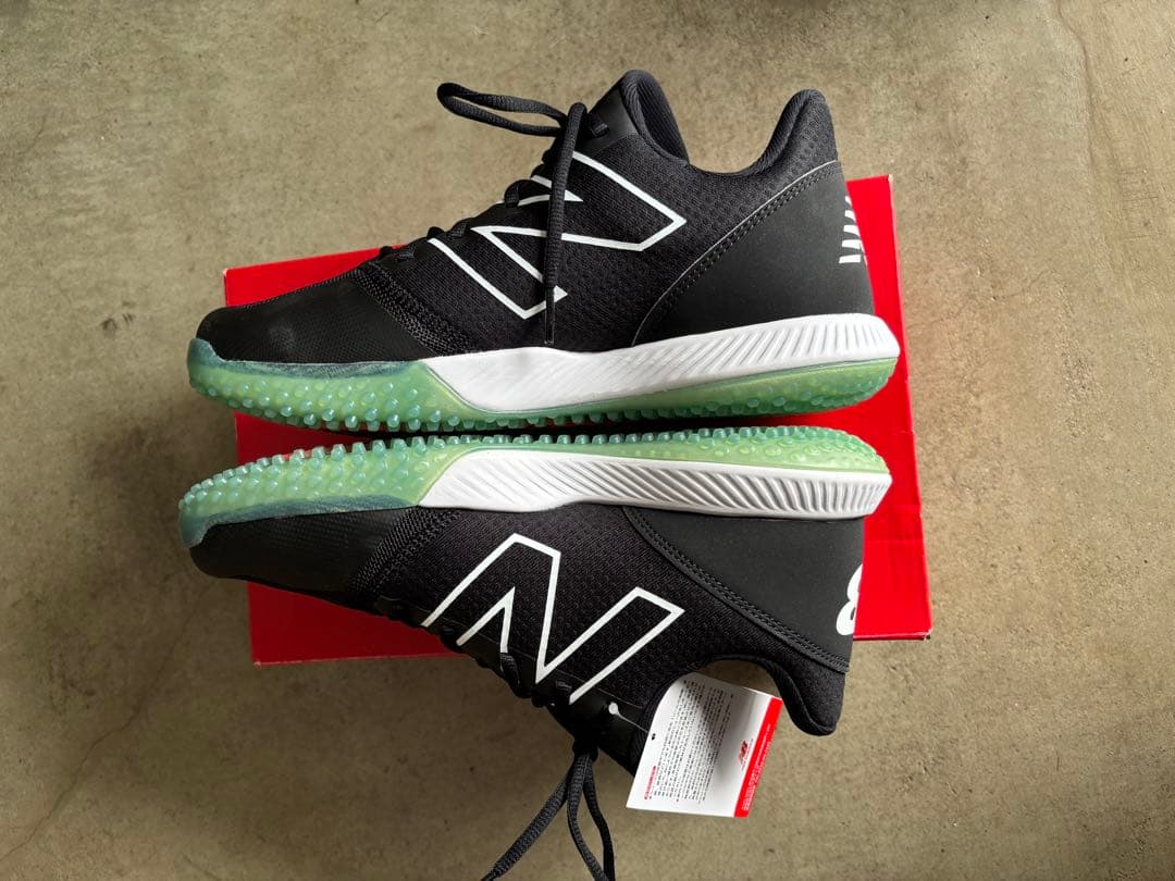【新品】ニューバランス／トレーニングシューズ　27cm