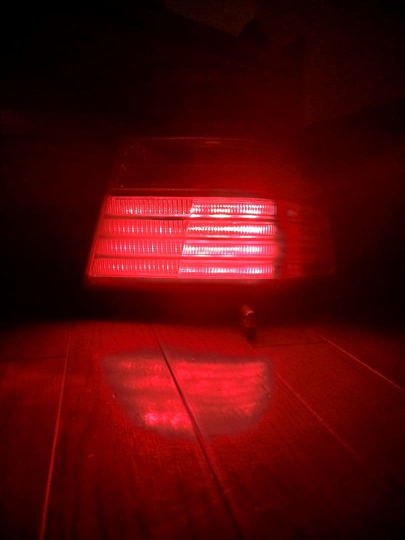 30セルシオ後期テールランプ右側