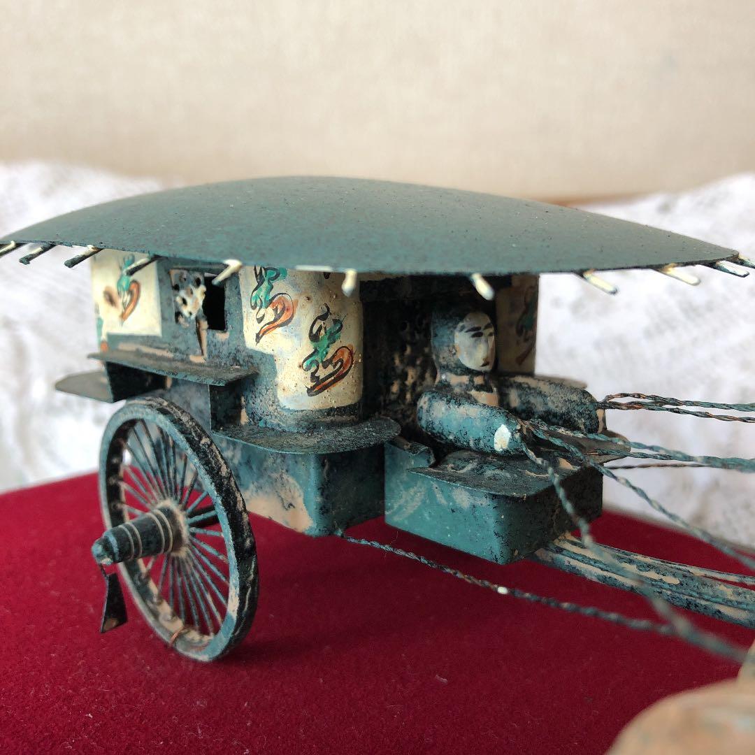 兵馬俑の銅車馬.1号車.2号車のレプリカと書籍