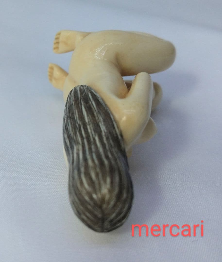 裸婦 根付② 紙箱付き