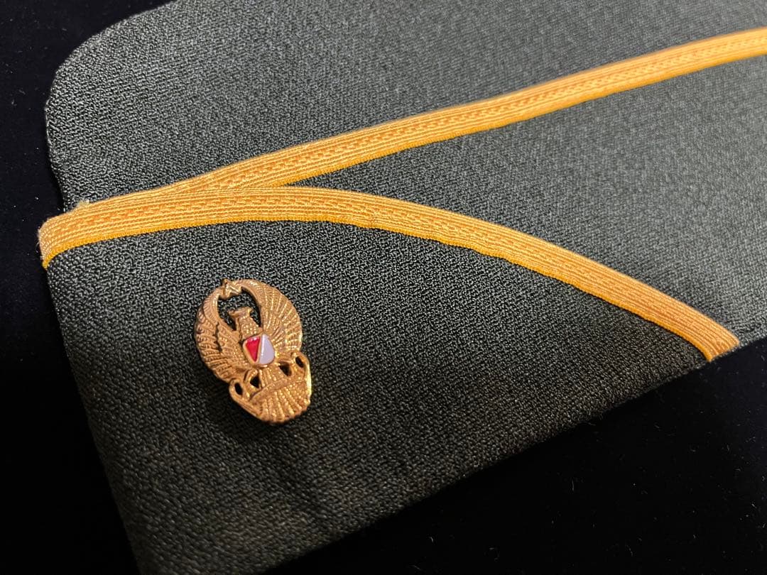 インドネシア国軍　陸軍の帽子2種とベルト　TNI