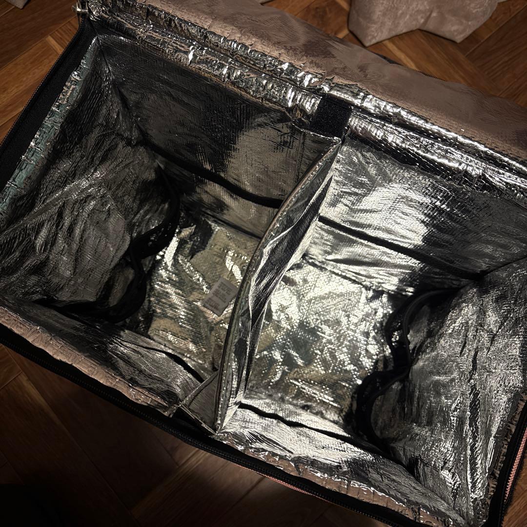 Uber Eats 配達用バッグ 海外デザインモデル