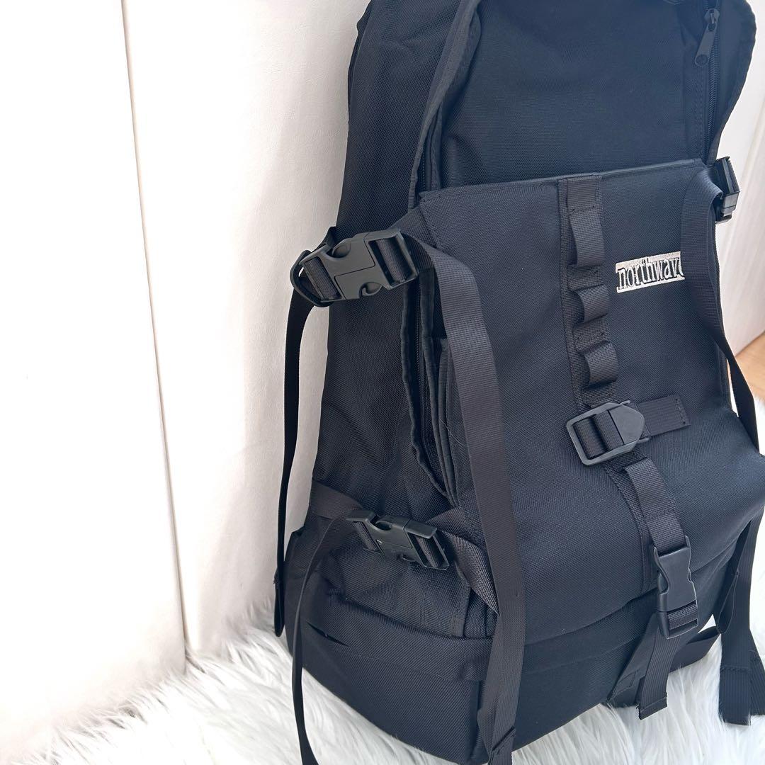 多機能バックパック　northwave リュック　スノボー　ストリート　ブラック