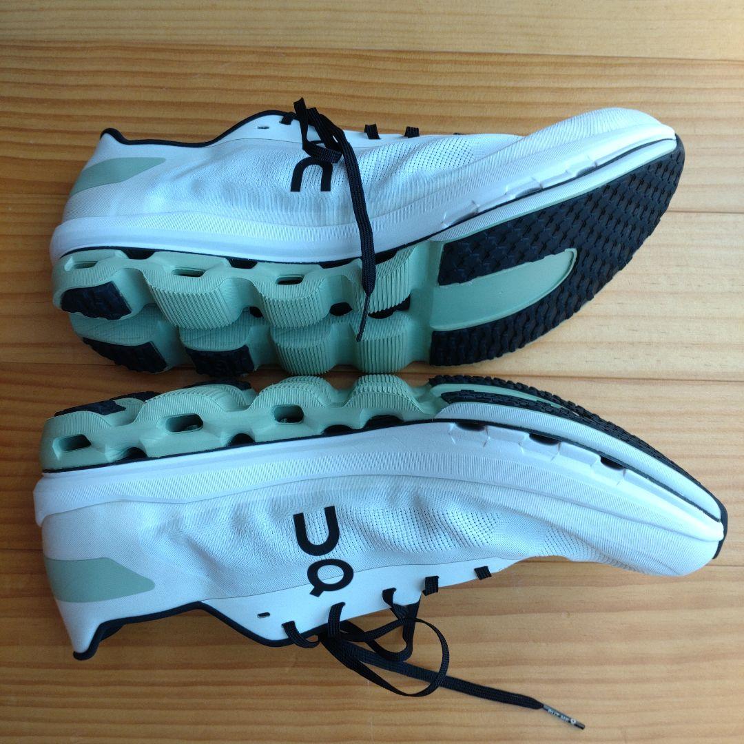 On クラウドブームエコー 28cm オン ランニング