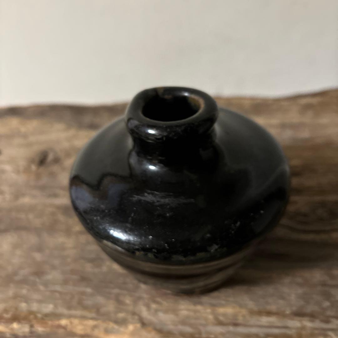 黒南蛮小ぶり不識型　壺花入　黒高麗　酒器　古道具　アンティーク　検:李朝　古唐津