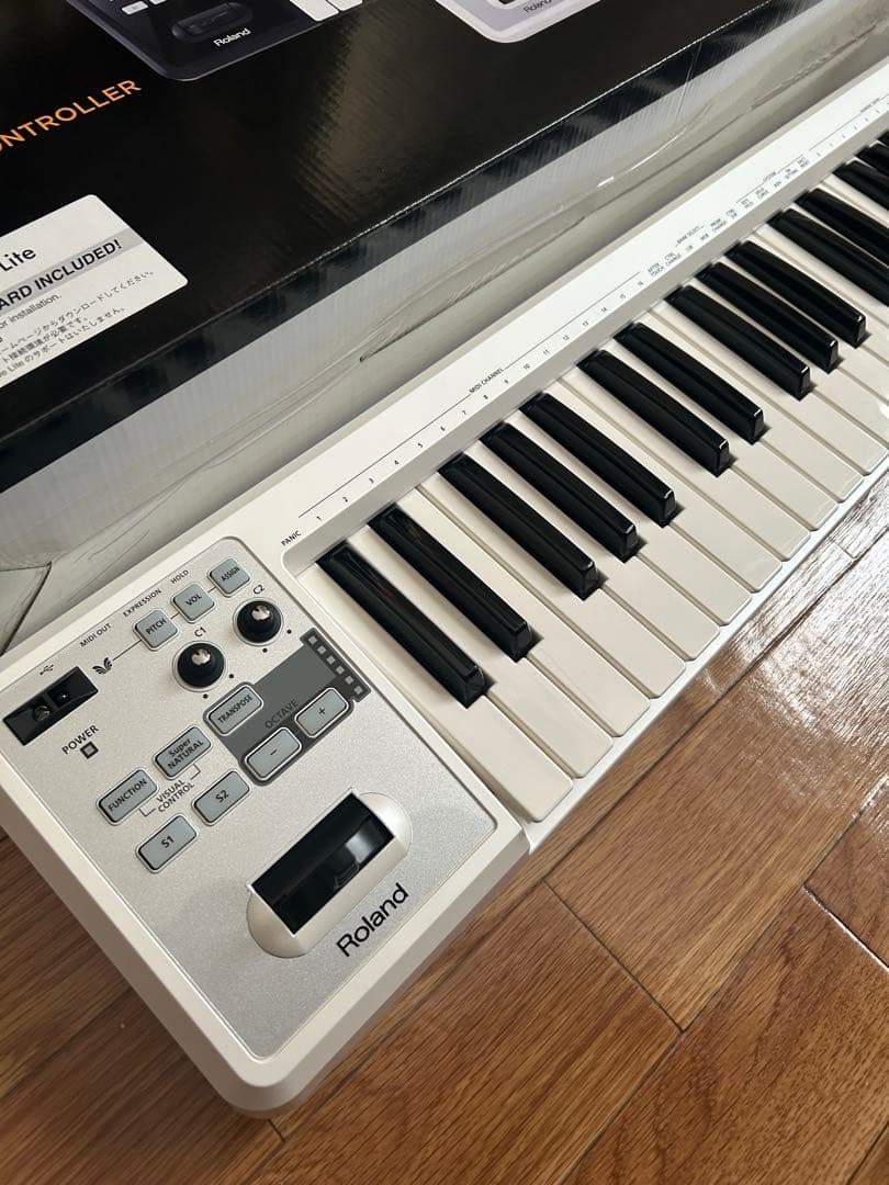 【美品】Roland A-49 MIDIキーボード ホワイト