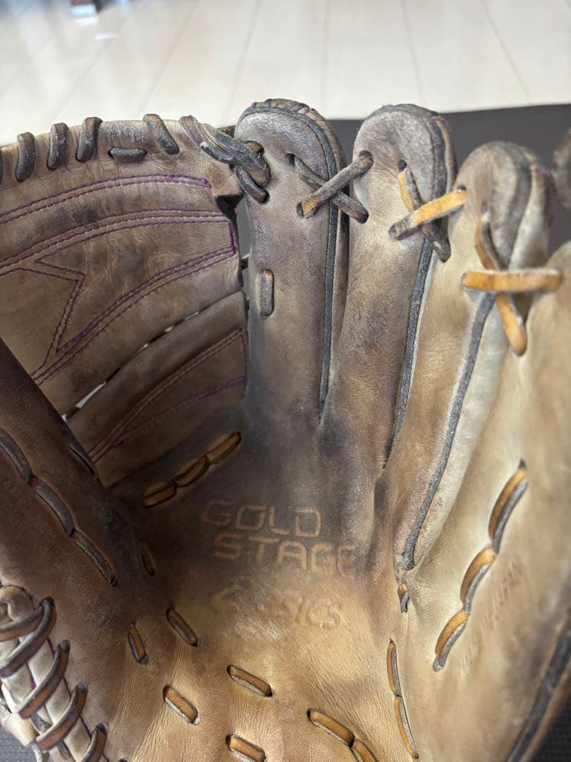 プロモデル ベージュ系レザーグローブ