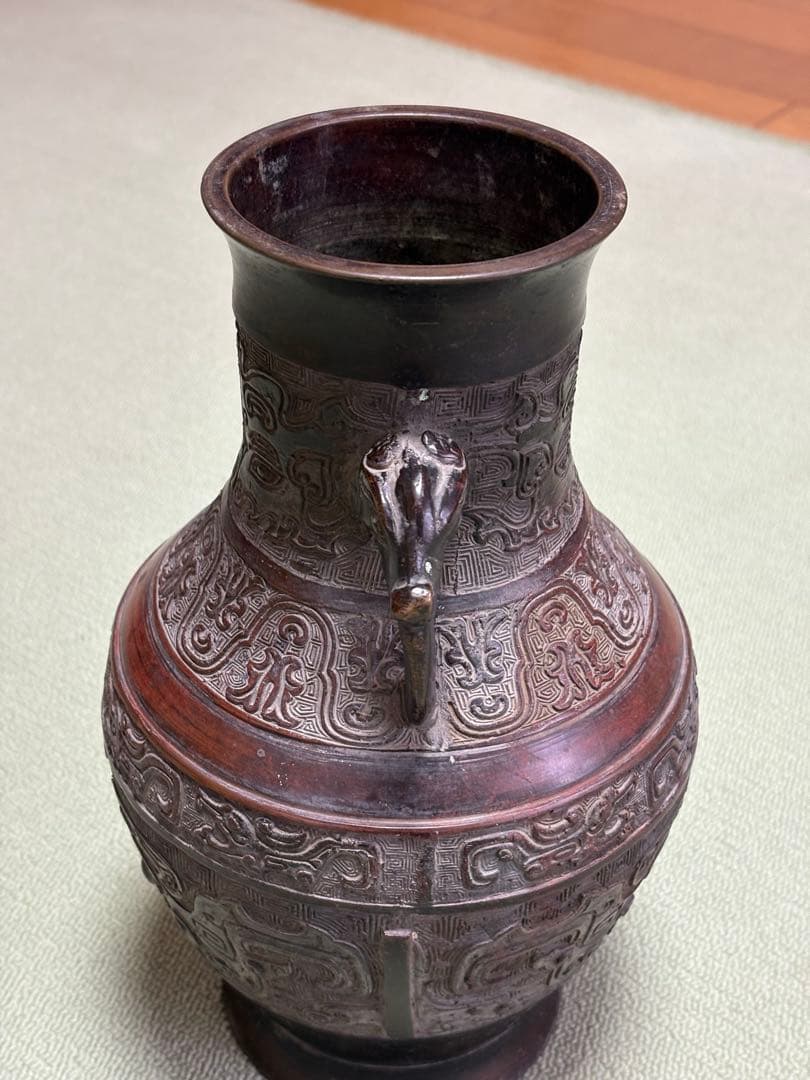 唐金花瓶　アンティーク品